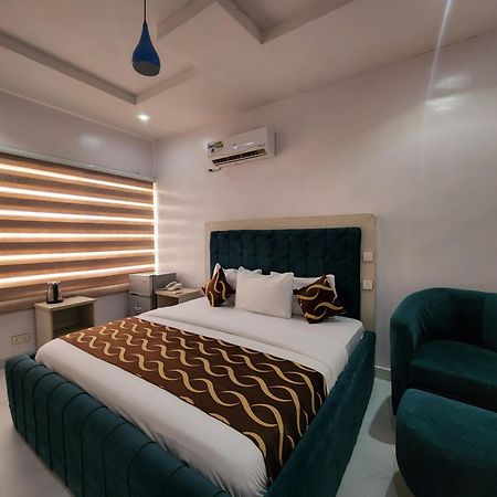 Paradise Beach Resort Lagos Buitenkant foto
