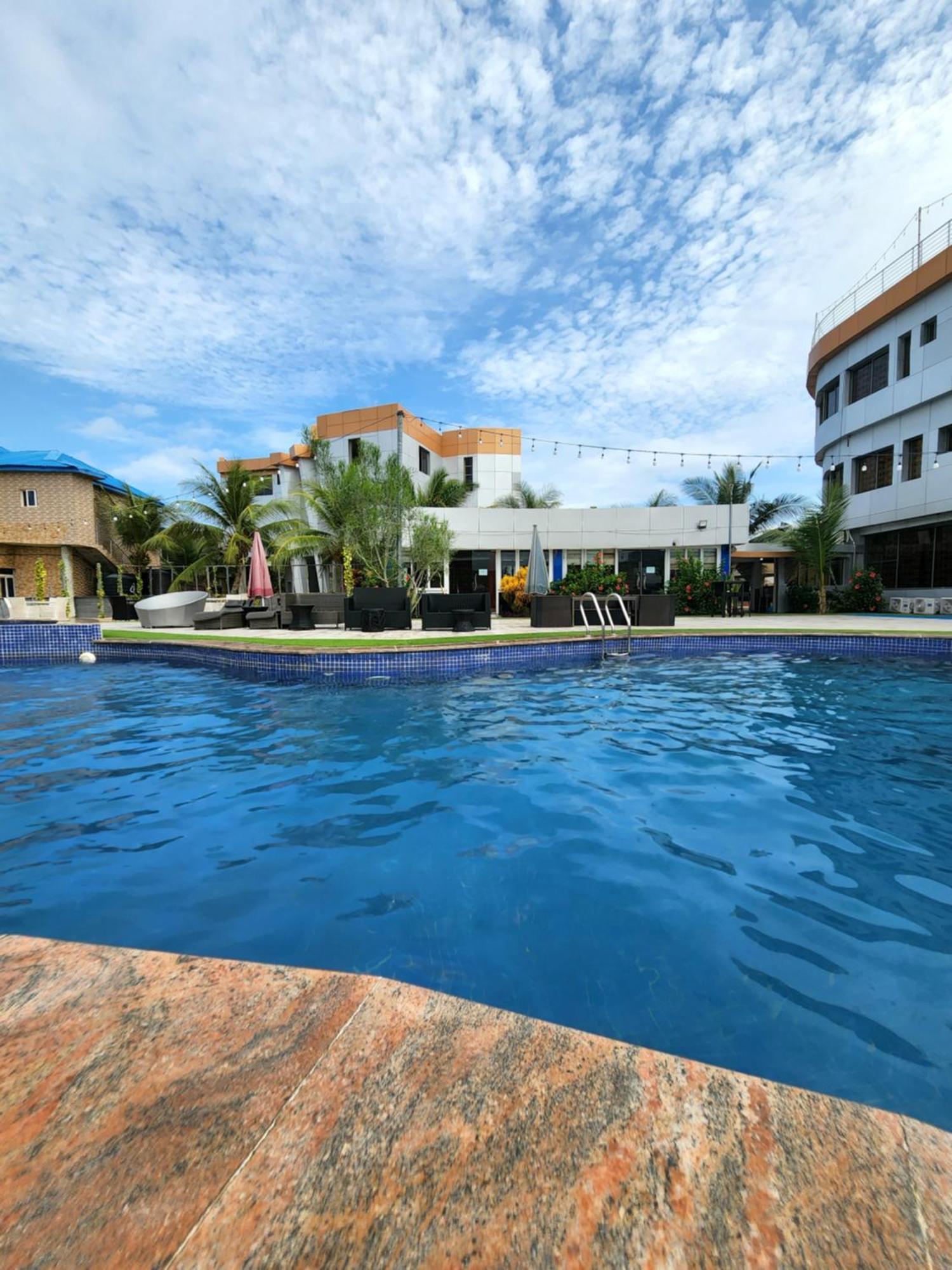 Paradise Beach Resort Lagos Buitenkant foto